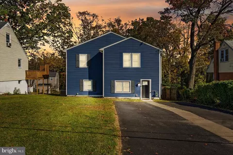 9609 Oak Summit Ave, Parkville, MD 21234