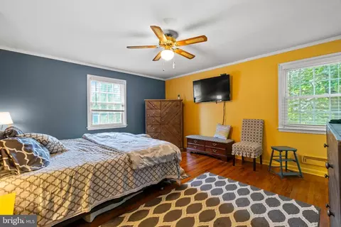 Bedroom - 12559 Dulaney Valley Rd, Phoenix, MD 21131 photo 4 of 6