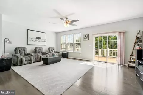 946 Morgan Run Rd, Middle River, MD 21220 photo 13