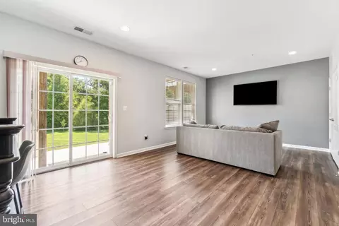 946 Morgan Run Rd, Middle River, MD 21220 photo 32