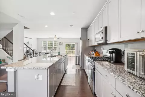 946 Morgan Run Rd, Middle River, MD 21220 photo 7