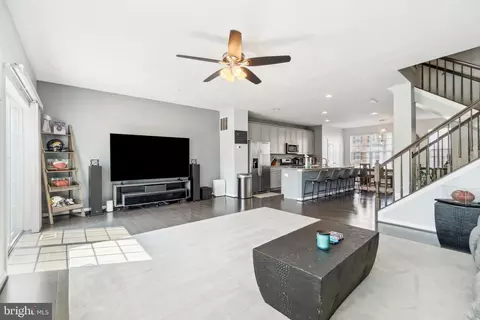 946 Morgan Run Rd, Middle River, MD 21220 photo 15