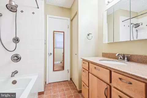 1933 Grant Rd, Halethorpe, MD 21227 photo 21