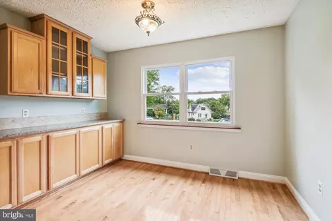 1933 Grant Rd, Halethorpe, MD 21227 photo 8