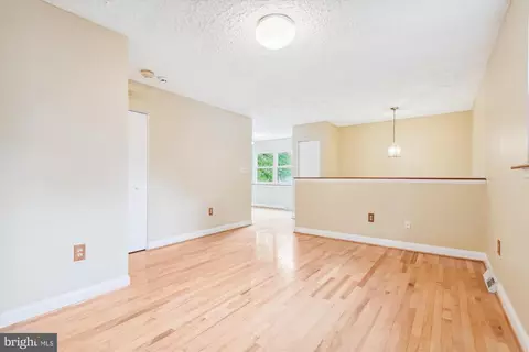 1933 Grant Rd, Halethorpe, MD 21227 photo 3