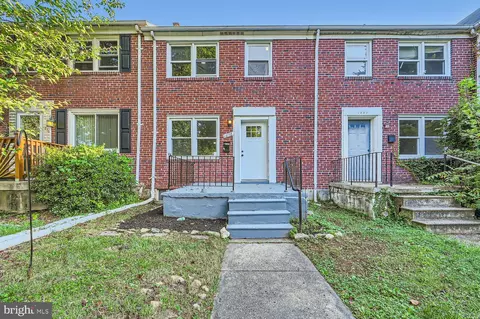1878 Yakona, Parkville, MD 21234