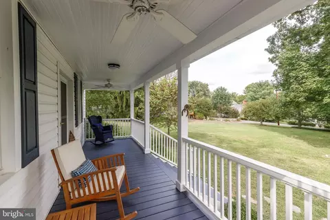 Exterior - 7806 Maple Ave, Towson, MD 21204 photo 4 of 9