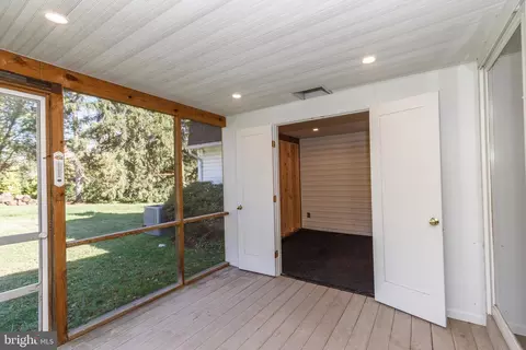 Exterior - 7806 Maple Ave, Towson, MD 21204 photo 7 of 9