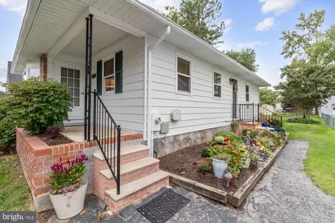 13106 Choptank Rd, Middle River, MD 21220 photo 3