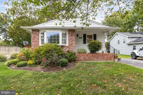 13106 Choptank Rd, Middle River, MD 21220