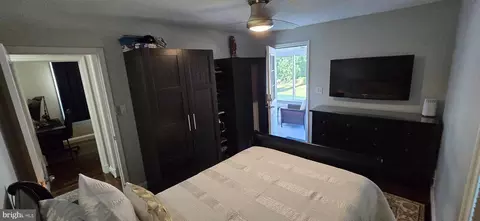 Bedroom - 2804 Ohio Ave, Halethorpe, MD 21227 photo 3 of 11