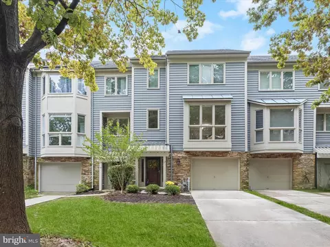17 Stridesham Ct, Baltimore, MD 21209