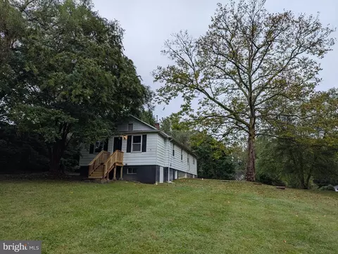11803 Reynolds Rd, Kingsville, MD 21087
