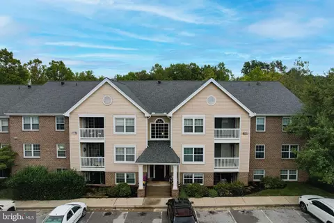 1 Ginford Pl #204, Catonsville, MD 21228