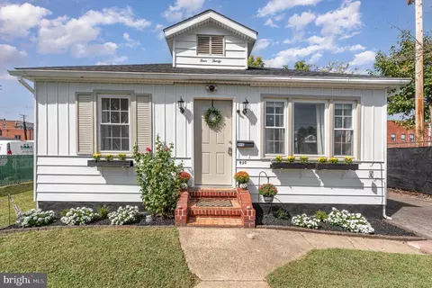 430 Maryland Ave, Essex, MD 21221