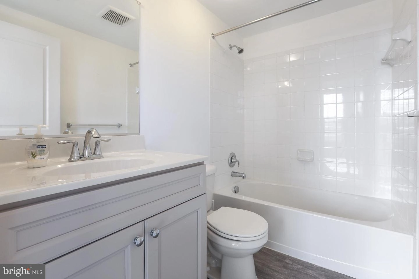 Entry Way - 3508 Canvasback, Baltimore, MD 21222 photo 3 of 8