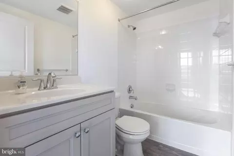 Entry Way - 3508 Canvasback, Baltimore, MD 21222 photo 3 of 8