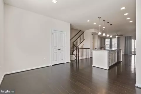 Entry Way - 3508 Canvasback, Baltimore, MD 21222 photo 4 of 8