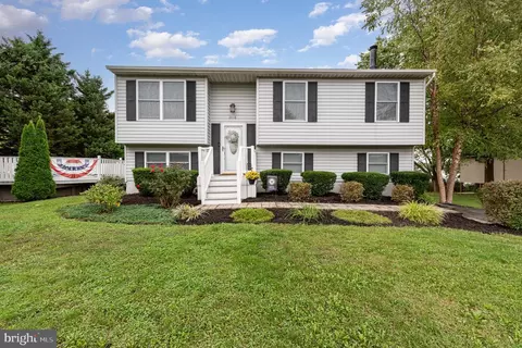 2418 Jarsey, Sparrows Point, MD 21219 photo 3