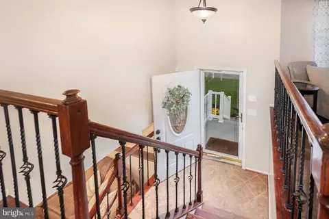 2418 Jarsey, Sparrows Point, MD 21219 photo 5