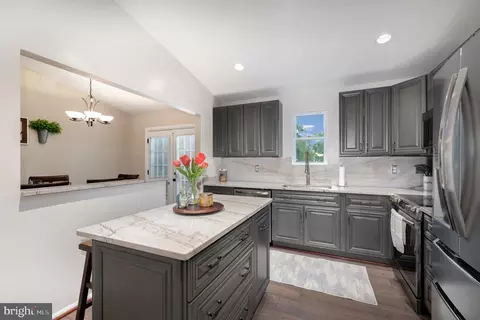 2418 Jarsey, Sparrows Point, MD 21219 photo 12