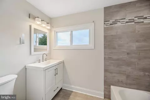 Bath - 5816 Heron Dr, Halethorpe, MD 21227 photo 2 of 2