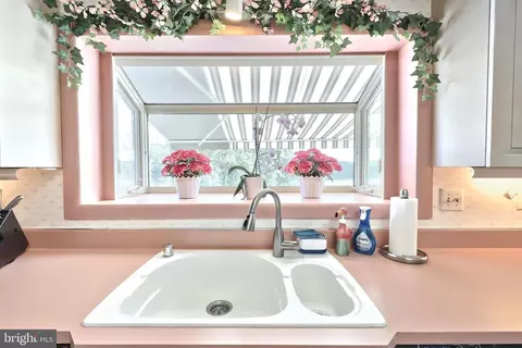 Kitchen - 2627 Stockton Rd, Phoenix, MD 21131 photo 5 of 6