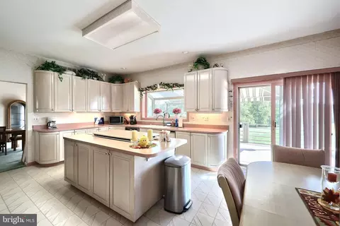 Kitchen - 2627 Stockton Rd, Phoenix, MD 21131 photo 1 of 6