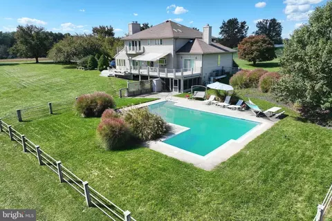 Exterior - 2627 Stockton Rd, Phoenix, MD 21131 photo 6 of 17