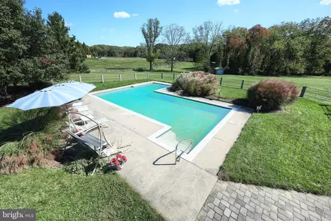 Exterior - 2627 Stockton Rd, Phoenix, MD 21131 photo 7 of 17