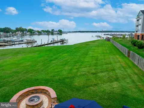 View/Area - 1422 Burke Rd, Middle River, MD 21220 photo 3 of 7