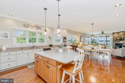 Kitchen - 1422 Burke Rd, Middle River, MD 21220 photo 2 of 8