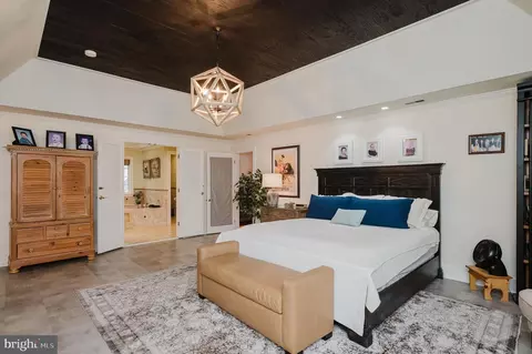 Bedroom - 4009 Cloverland Dr, Phoenix, MD 21131 photo 2 of 11