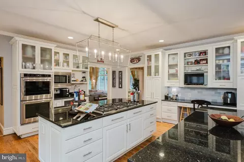 Kitchen - 4009 Cloverland Dr, Phoenix, MD 21131 photo 4 of 6