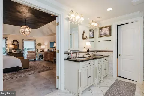 Entry Way - 4009 Cloverland Dr, Phoenix, MD 21131 photo 4 of 6