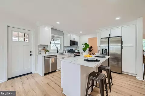 3302 Lauri Rd, Windsor Mill, MD 21244 photo 8