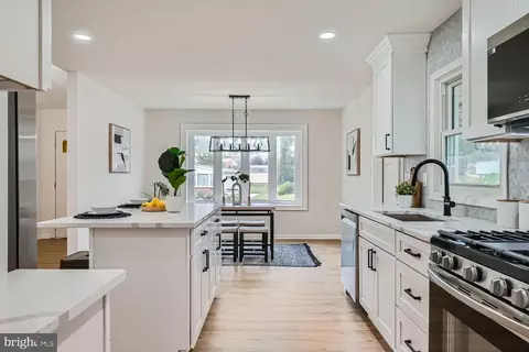 3302 Lauri Rd, Windsor Mill, MD 21244 photo 11
