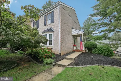 10 Bryans Mill Way, Catonsville, MD 21228