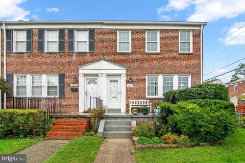 1801 Deveron Rd, Towson, MD 21286