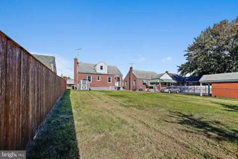 Exterior - 8503 Coco Rd, Rosedale, MD 21237 photo 5 of 6