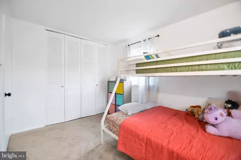 Bedroom - 5625 Selford Rd, Halethorpe, MD 21227 photo 4 of 7