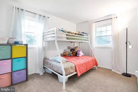Bedroom - 5625 Selford Rd, Halethorpe, MD 21227 photo 3 of 7
