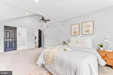 Bedroom - 3325 Choptank Ave, Middle River, MD 21220 photo 4 of 4