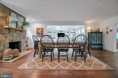 Dining - 1005 Francis Ave, Halethorpe, MD 21227 photo 2 of 5