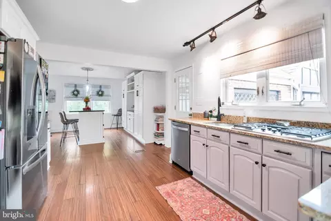 Kitchen - 1005 Francis Ave, Halethorpe, MD 21227 photo 3 of 7