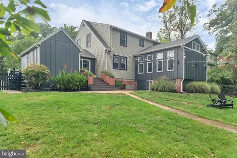 Exterior - 1005 Francis Ave, Halethorpe, MD 21227 photo 6 of 17