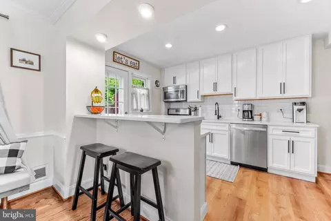 6114 Mount Ridge Rd, Catonsville, MD 21228