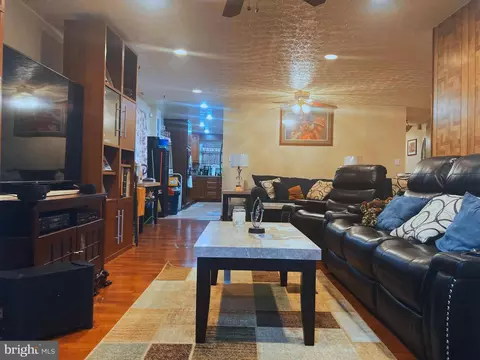 7143 Fairbrook Rd, Windsor Mill, MD 21244 photo 3