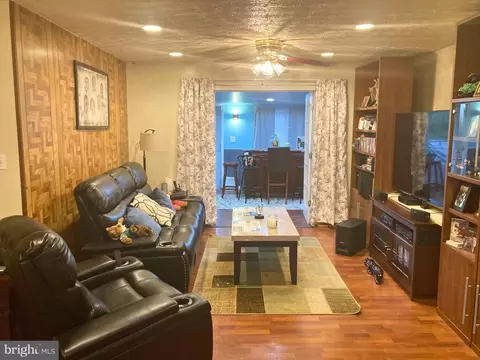7143 Fairbrook Rd, Windsor Mill, MD 21244 photo 4