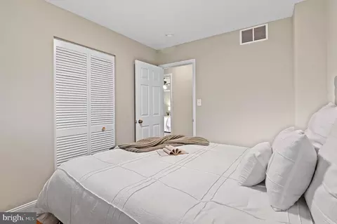 2705 Daisy Ave, Halethorpe, MD 21227 photo 22